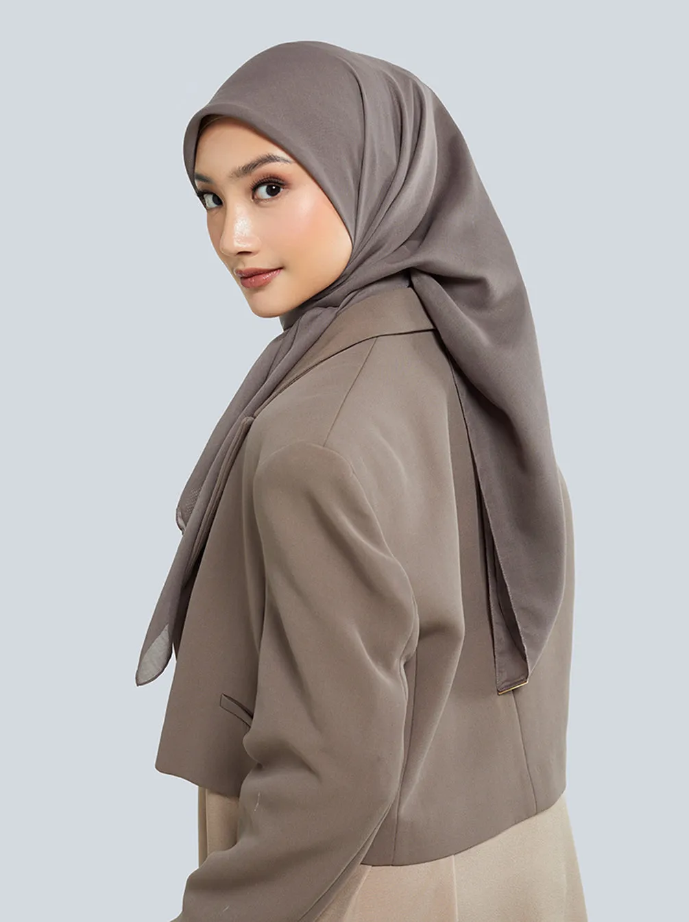 DELICATE PARIS SCARF PLAIN WARM TAUPE