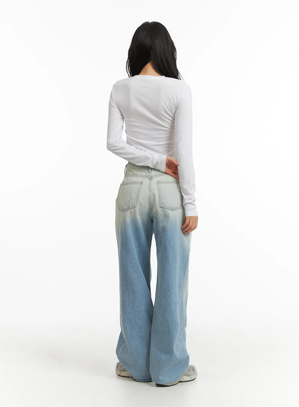 Mid Waist Wide Leg Pocket Jeans CJ425