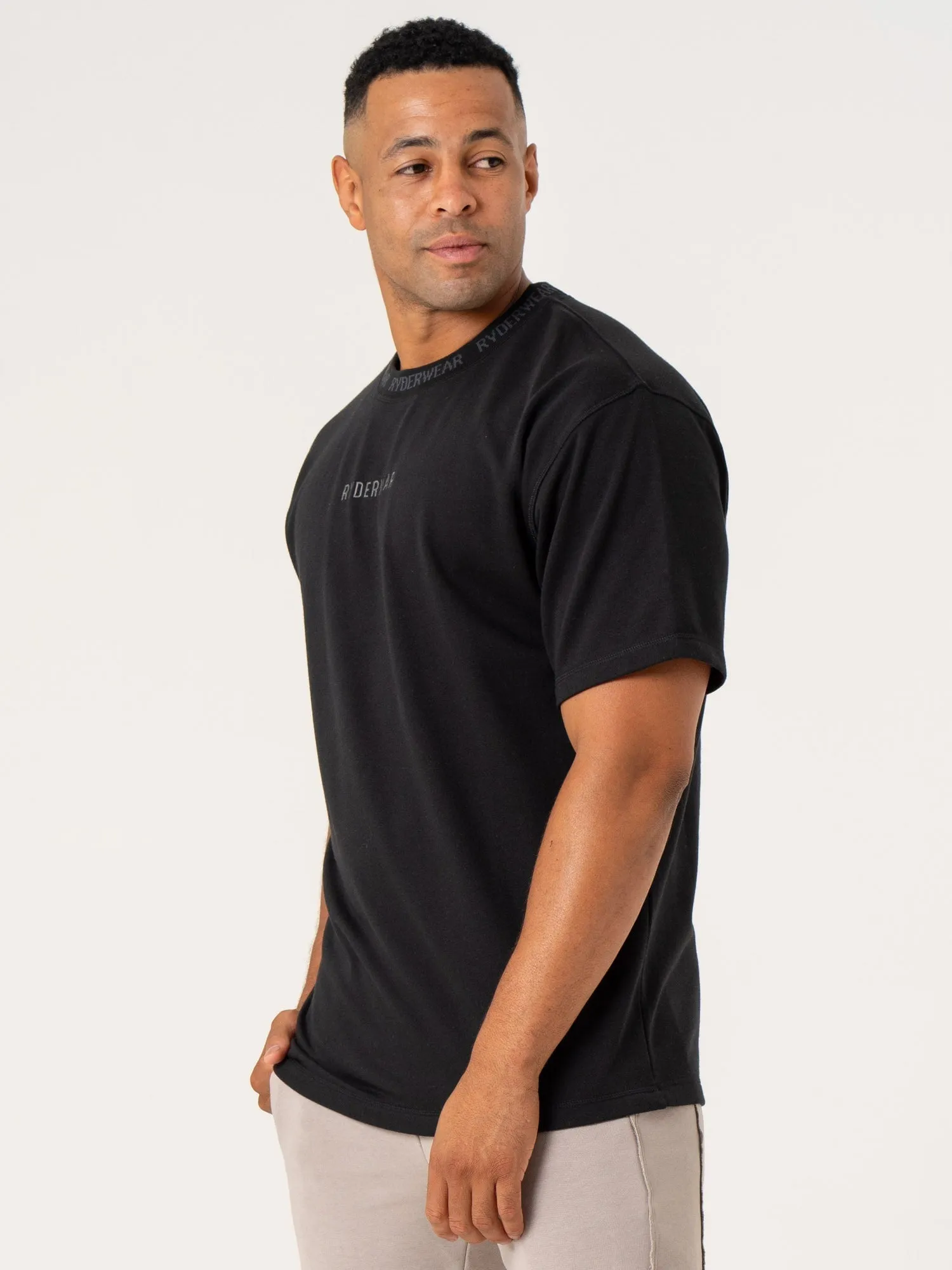 Pursuit Fleece T-Shirt - Black