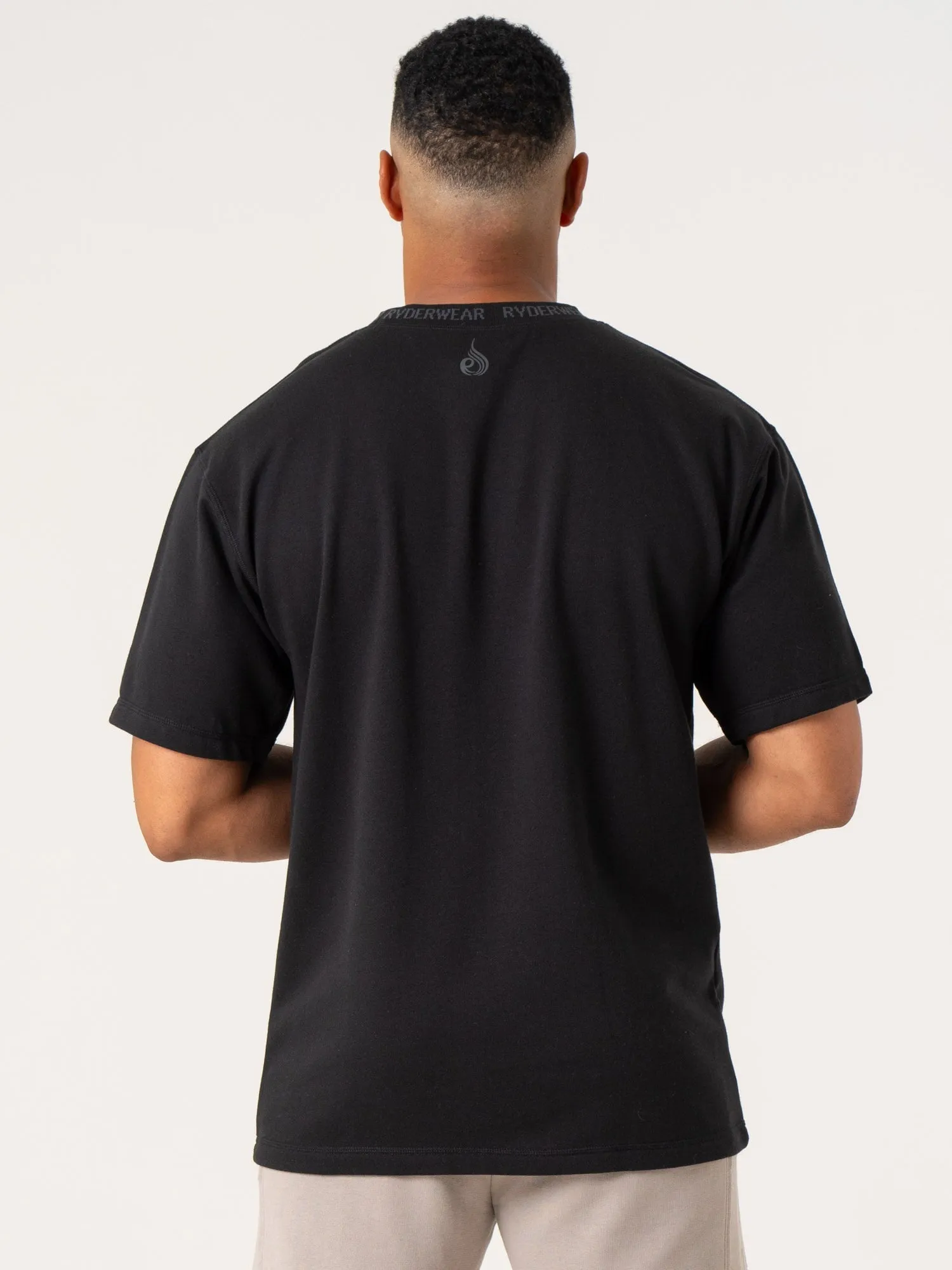 Pursuit Fleece T-Shirt - Black